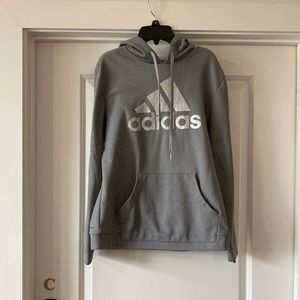 Adidas sweatshirt with back pleat